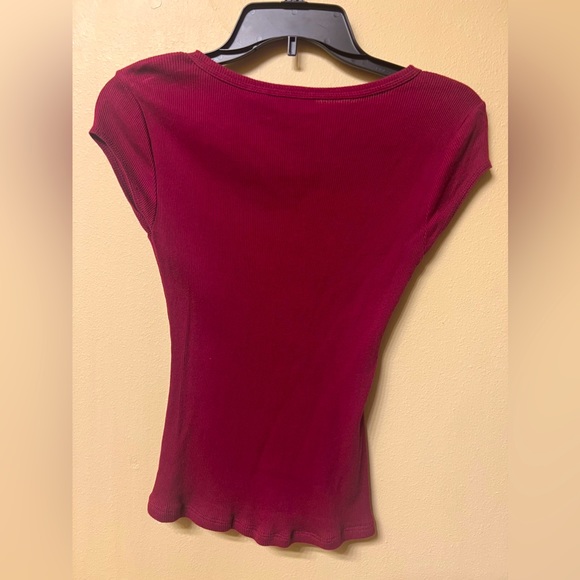 DKNY Jeans Rhinestone Logo Maroon Top Small - Picture 4 of 4